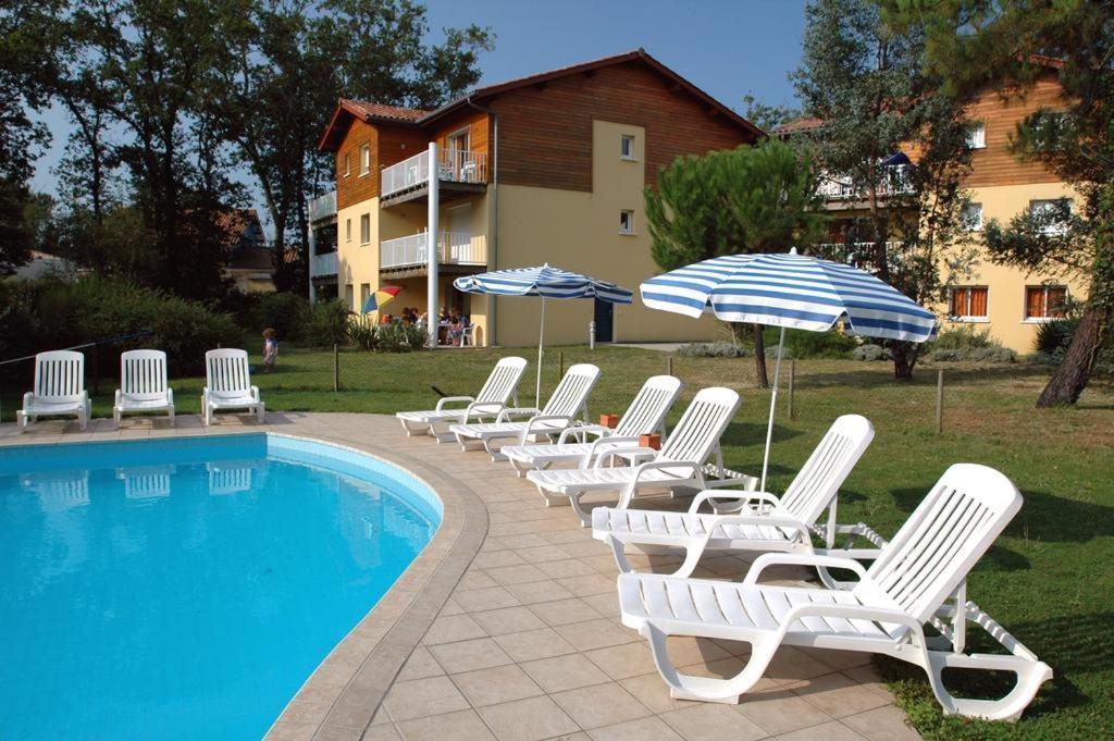 Cosy Sanna 3 Etoiles Piscine Chauffee Apartment