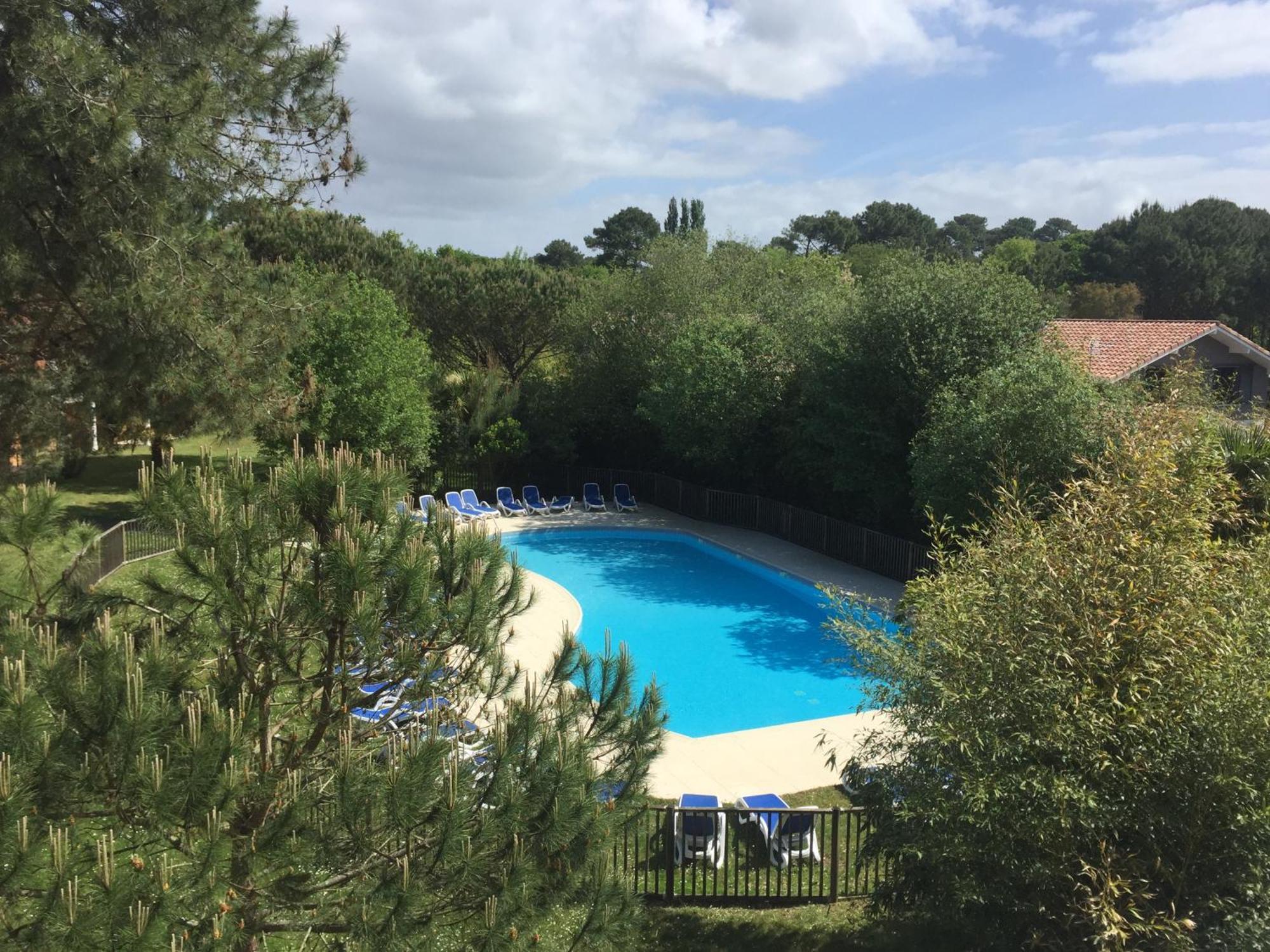 Cosy Sanna 3 Etoiles Piscine Chauffee Apartment